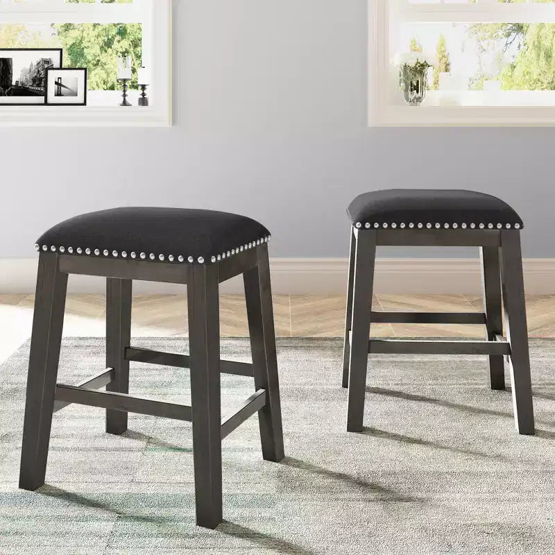 Set da pranzo Whisen Farmhouse a 5 pezzi, altezza bancone, con 2 sgabelli e 2 sedie