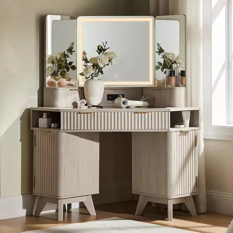 Mobile Toeletta Angolare con Specchio LED e Stazione di Ricarica, Tavolo da Trucco Scanalato da 122 cm con Piano in Vetro e Armadietti Contenitori