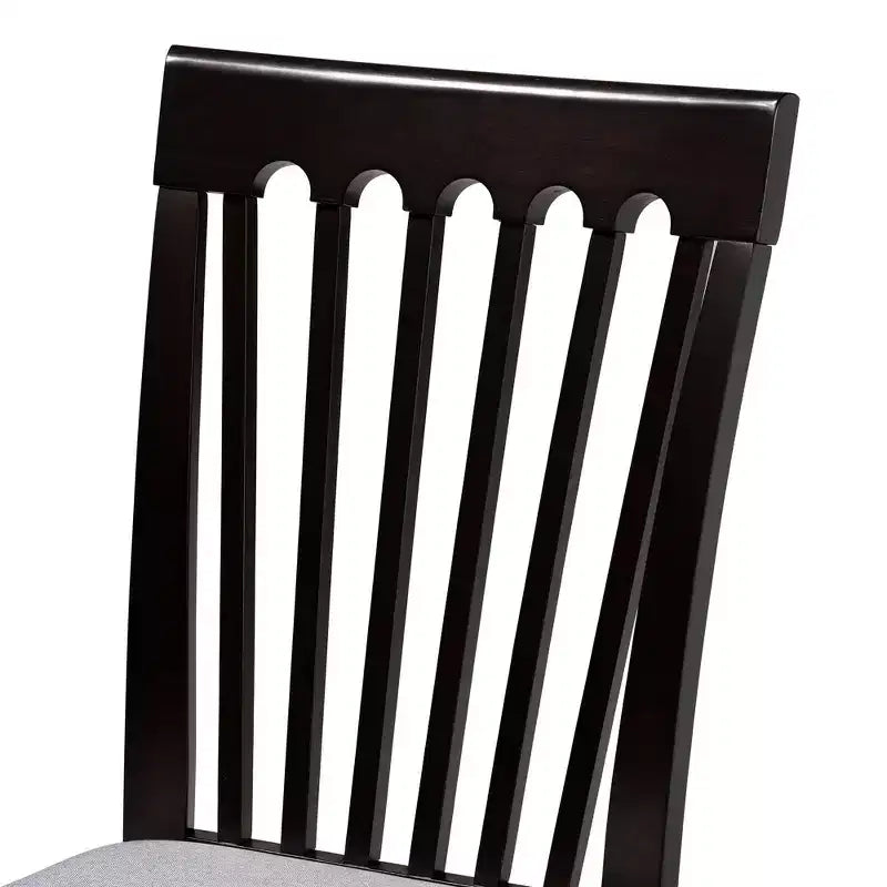 Set da pranzo 5 pezzi Baxton Studio Nellie in tessuto grigio moderno e legno marrone scuro