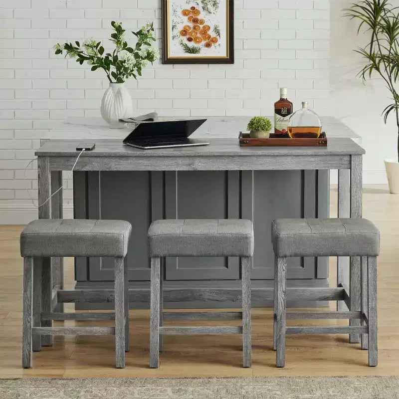 Set tavolo da pranzo e sgabelli da bar Okak da 4 pezzi in stile rustico per cucina, sala da pranzo, set tavolo da colazione in legno massello con presa di corrente