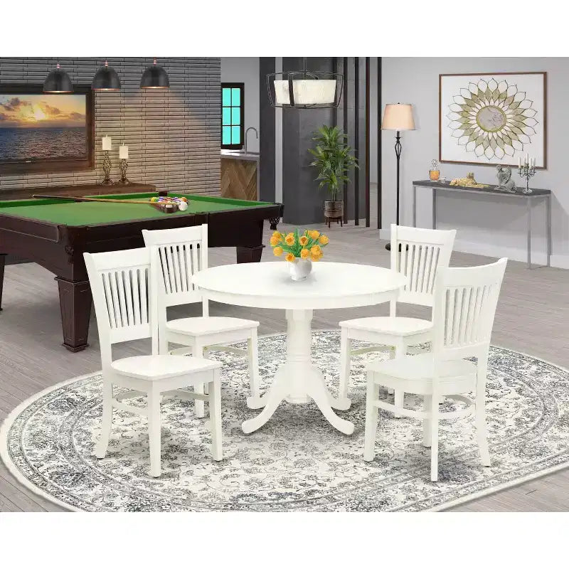 HomeStock tavolo da pranzo da 5 pezzi con piano in legno massello con finitura lino bianco e 4 sedie con schienale a doghe