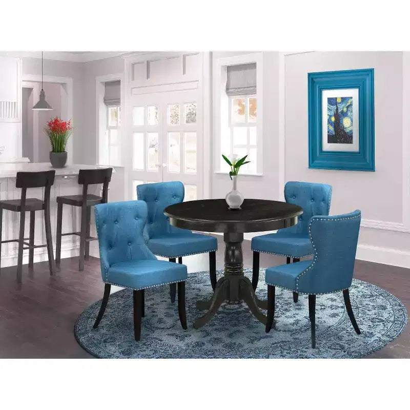 HomeStock Set tavolo da pranzo da 5 pezzi con piano in legno massello spazzolato nero e 4 sedie Parson