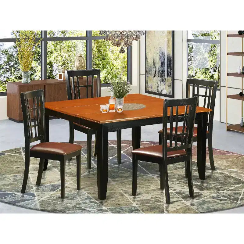 Tavolo da pranzo HomeStock a 5 pezzi, piano quadrato in legno massiccio finitura nera e ciliegio con 4 sedie