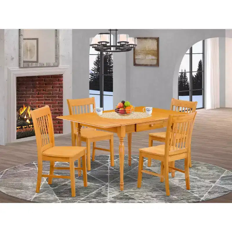 Set da pranzo da 5 pezzi in legno massello con finitura in rovere naturale (4 posti)