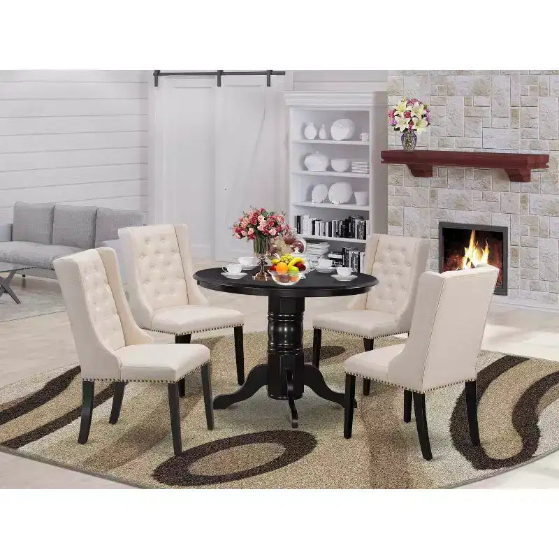 Tavolo da pranzo HomeStock 5 pezzi con piano in legno massello finitura nera e 4 sedie imbottite