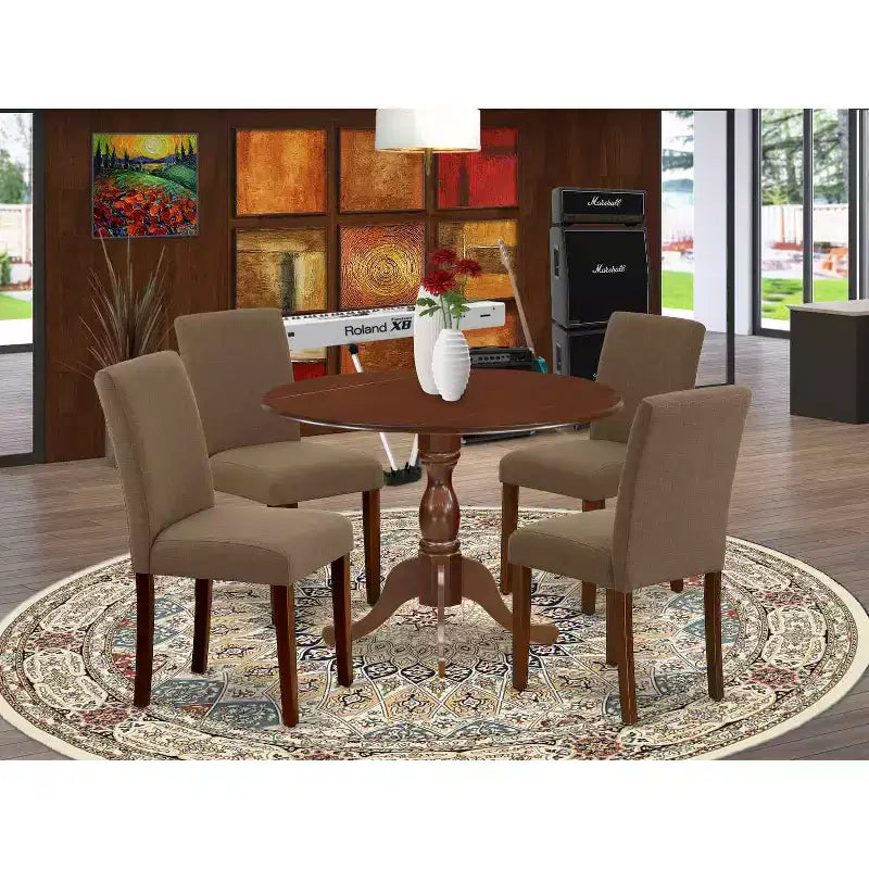 HomeStock Set da pranzo in 5 pezzi: tavolo con piano in legno massello con finitura mogano e 4 sedie con piano ribaltabile