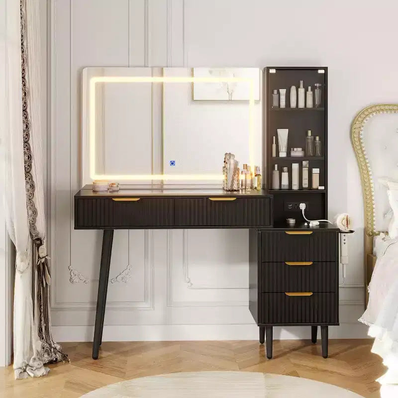 Toeletta da trucco scanalata da 122 cm con specchio a 3 modalità di illuminazione, piano in vetro e presa di corrente - Moderna toeletta per camera da letto