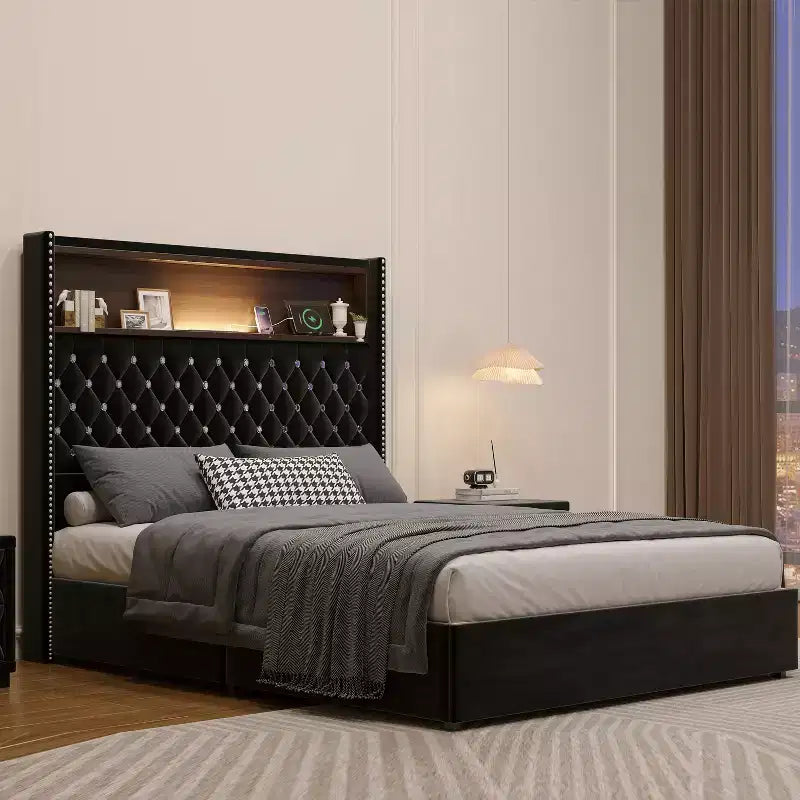 Struttura letto imbottita in velluto Queen Size con porta USB e luce notturna, letto a piattaforma con testiera ad ali e decorazioni a rivetti e mensola
