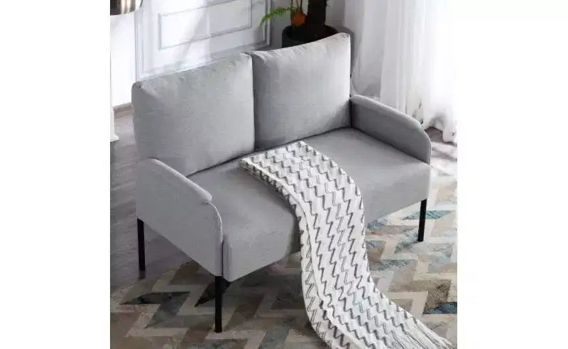 Divanetto Moderno con Struttura in Metallo e Braccioli Imbottiti, Divano Futon Rivestito per Soggiorno, Appartamento