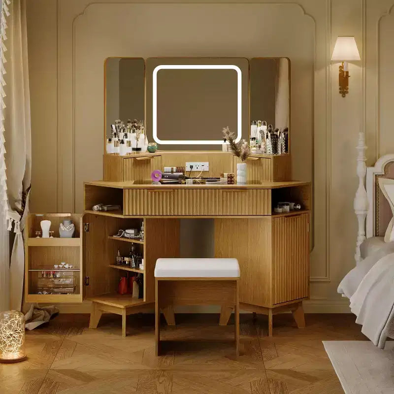 Scrivania angolare per trucco in legno naturale, toeletta angolare con piano in vetro, toeletta angolare con specchio e sedia, toeletta con scanalature