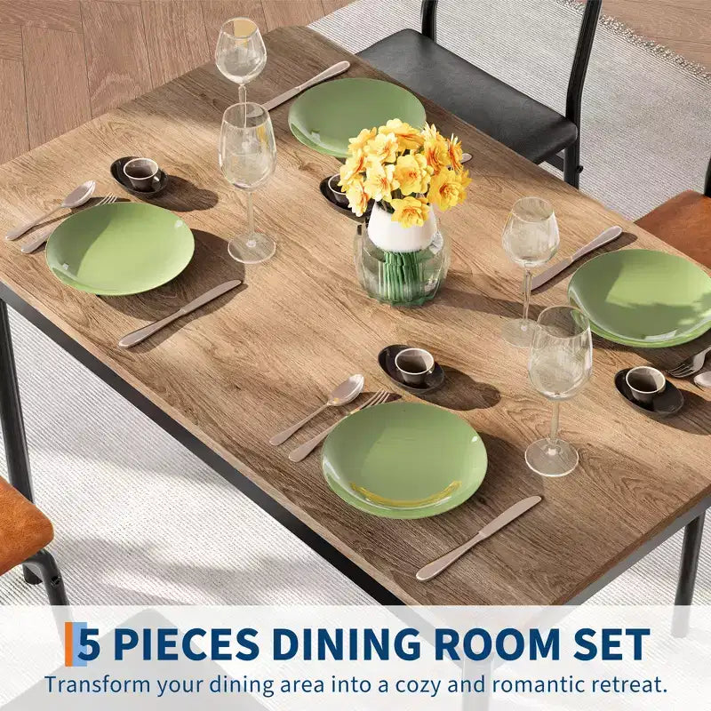 Set da Pranzo 5 Pezzi, Tavolo con Piano in Legno Marrone, Sedie in PU Marrone e Nero Misto, Struttura in Metallo, Salvaspazio, Facile Montaggio, per Cucina/Sala da Pranzo