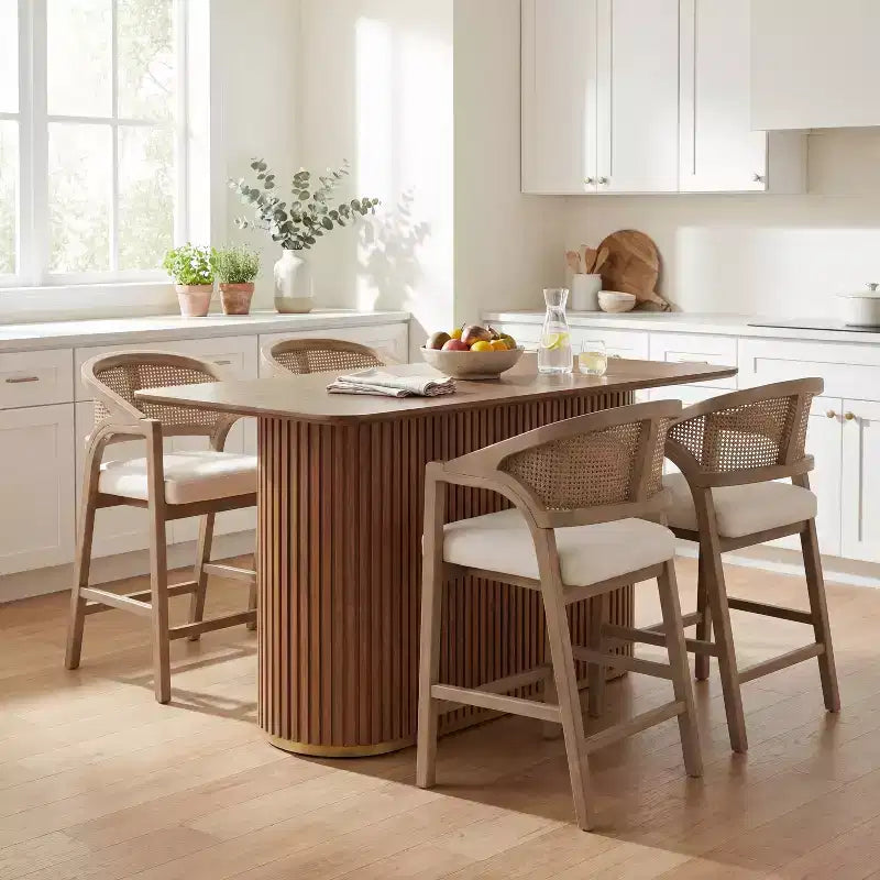 Christopher Knight Home Mirae Sgabelli da bancone Mid-Century Modern in rattan e legno di gomma, 5 pezzi, con tavolo da bancone a flauto