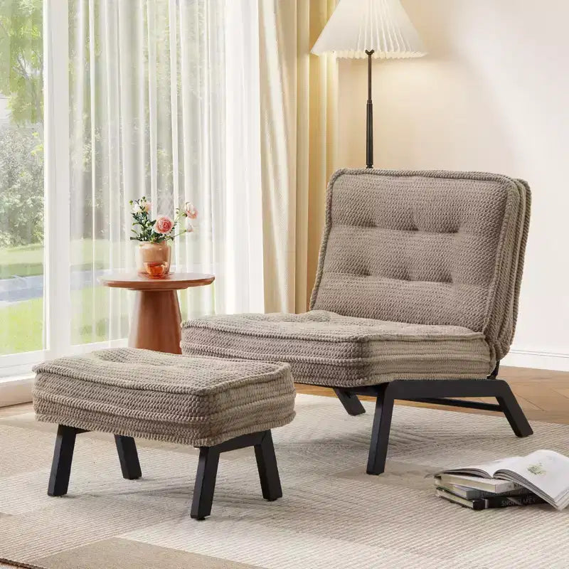 Poltrona Bestier Accent con schienale regolabile, poltrona relax imbottita con pouf, poltrona reclinabile imbottita per sala lettura
