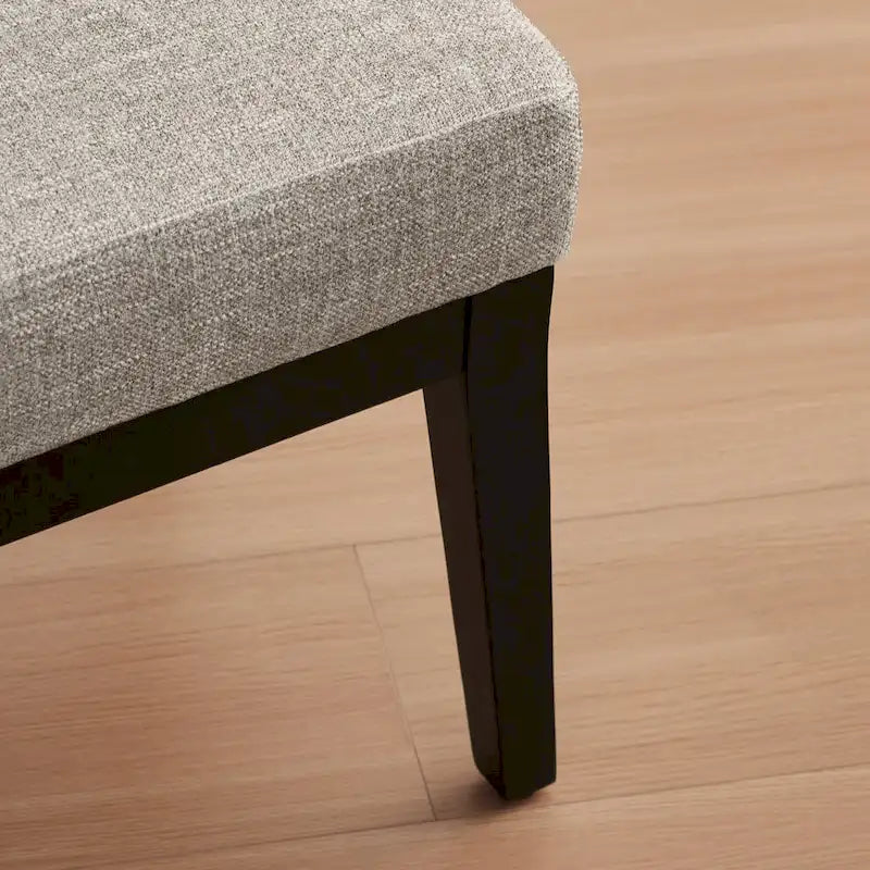 Poltrona imbottita Mid Century da 27.7 con struttura in legno massello e pouf