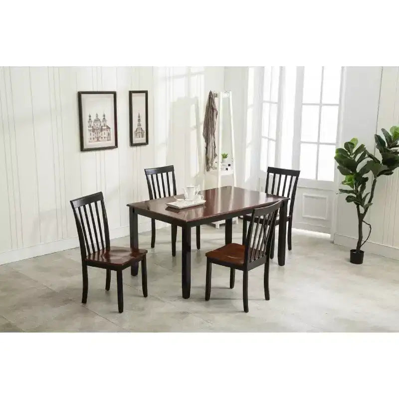 Set da pranzo Bloomington 5 pezzi nero e ciliegio - Boraam: stile tradizionale, struttura in legno di gomma, gambe affusolate, tavolo rettangolare