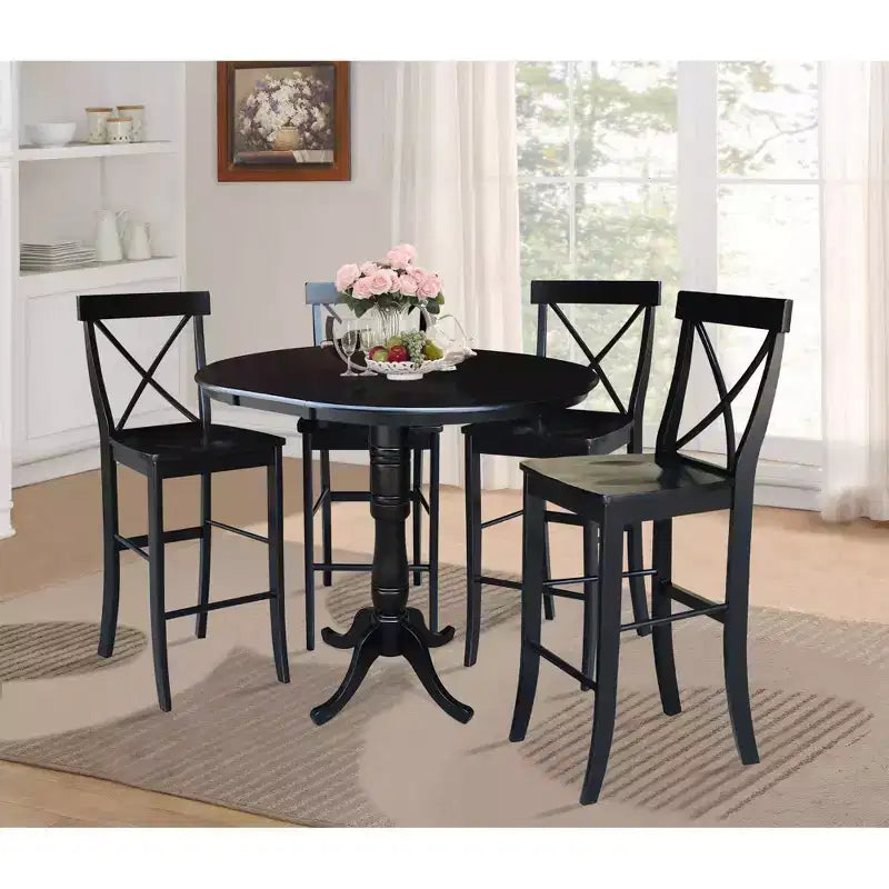 Tavolo da pranzo estensibile Draco con piano rotondo da 36", prolunga da 12", 4 sgabelli - International Concepts