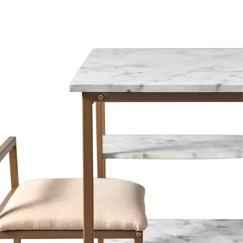 Teamson Home Marmo Set da pranzo con tavolo da colazione e piano effetto marmo in ottone: 3 pezzi, stile moderno, finitura laccata, sgabelli imbottiti