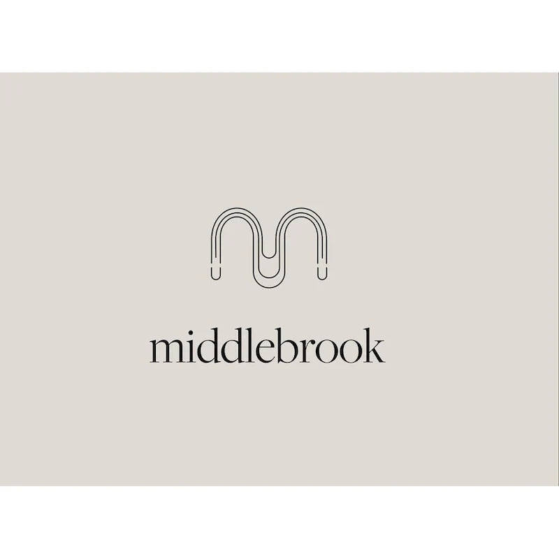 Middlebrook Cassandra TV ormarić širine 58 inča s usklađenim furnirom