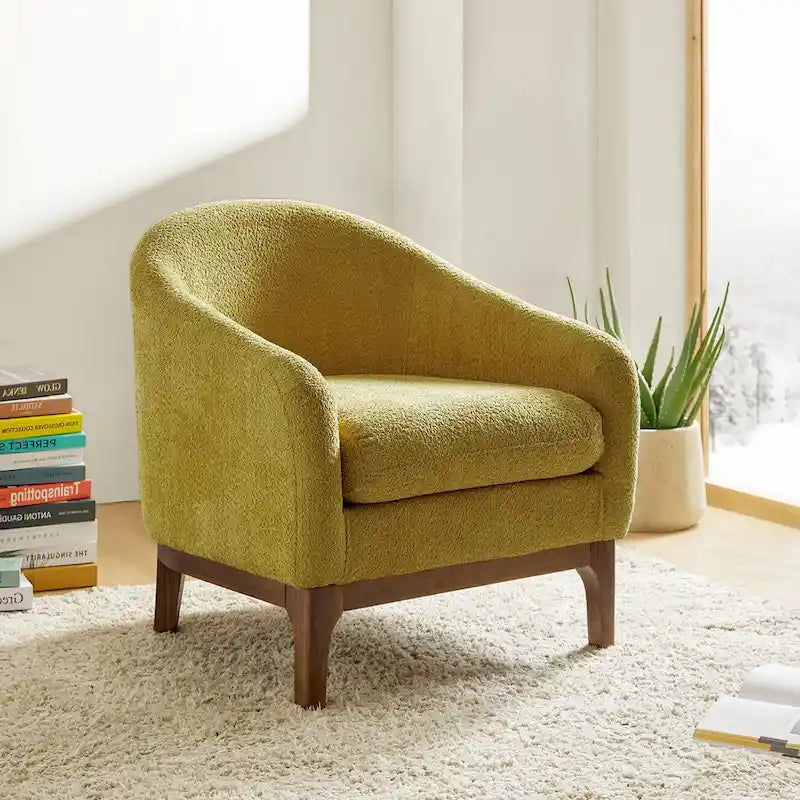 Poltrona a botte Augus Modern Boucle con gambe in legno massello di HULALA HOME