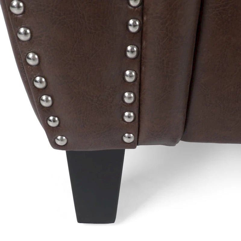 Poltrona club Dowd in similpelle con borchie di Christopher Knight Home