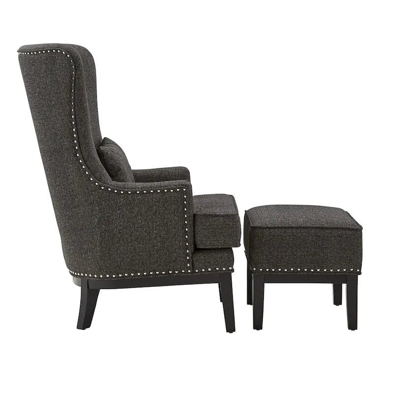 Poltrona lounge Capella Highback Wing con poggiapiedi di iNSPIRE Q Artisan