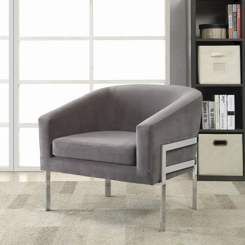 Moderner, eleganter Akzentsessel in Grau mit Chromgestell
