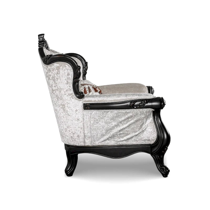 Poltrona tradizionale Clarissa di Furniture of America con schienale trapuntato a bottoni e cuscino decorativo