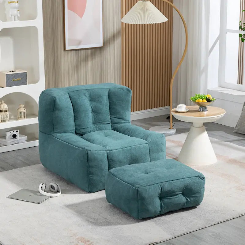 Flauschiger Sitzsack mit Memory-Schaumstoff und Hocker