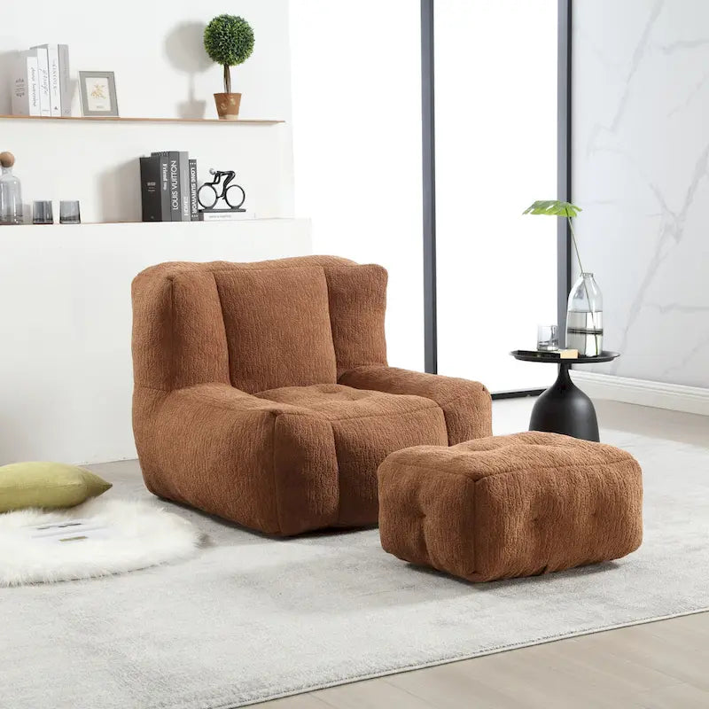 Flauschiger Sitzsack mit Memory-Schaumstoff und Hocker