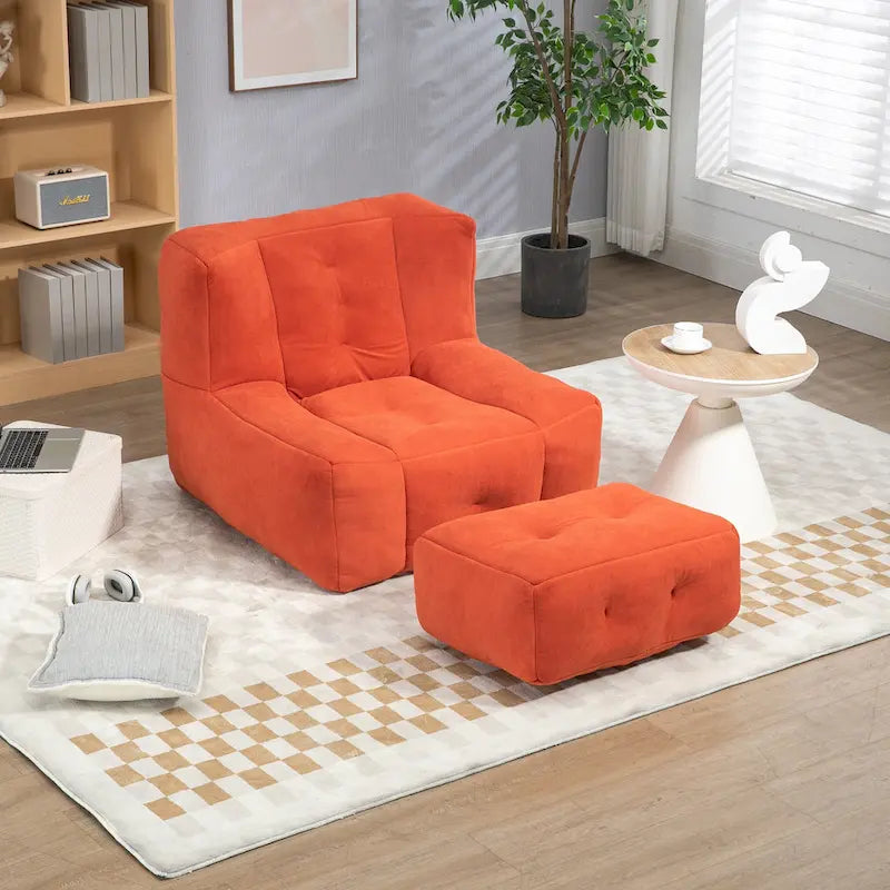 Flauschiger Sitzsack mit Memory-Schaumstoff und Hocker