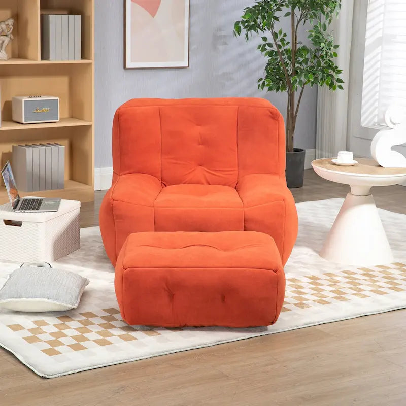 Flauschiger Sitzsack mit Memory-Schaumstoff und Hocker