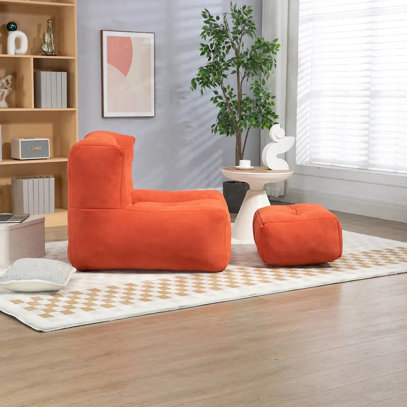 Flauschiger Sitzsack mit Memory-Schaumstoff und Hocker