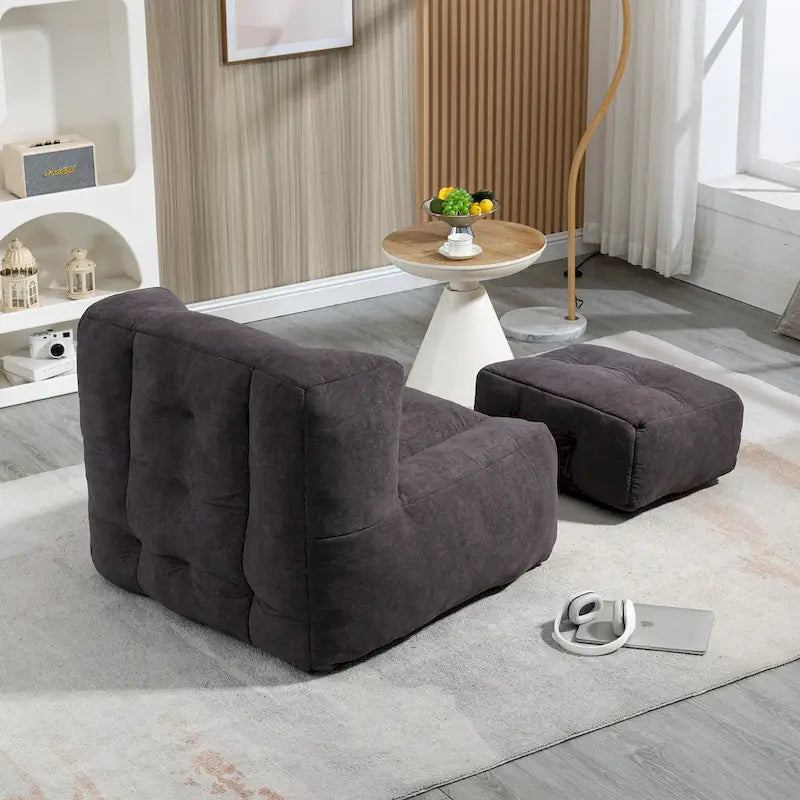 Flauschiger Sitzsack mit Memory-Schaumstoff und Hocker