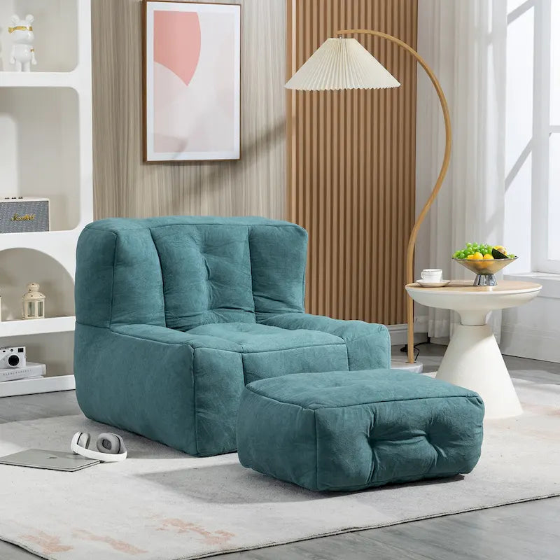 Flauschiger Sitzsack mit Memory-Schaumstoff und Hocker