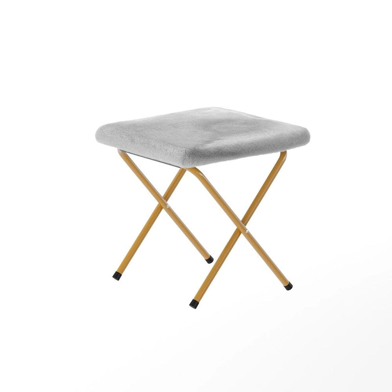 Übergroßer klappbarer Polster-Saucer-Sessel mit Hocker