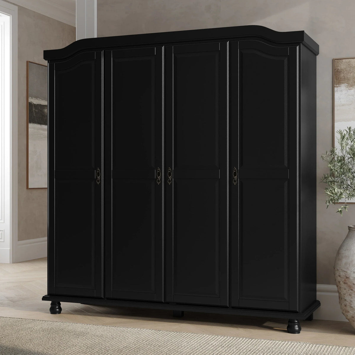 Armadio a 4 ante Kyle Palace Imports in legno massello al 100%, con ante in legno massello o a specchio