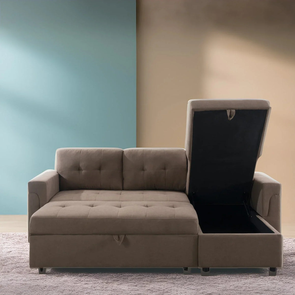 Umbaubares, beidseitig montierbares Ecksofa mit ausziehbarem Schlafbett, verstecktem Stauraum in der Recamiere und robusten Beinen